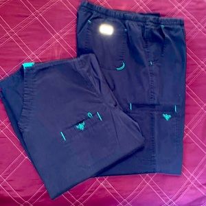 Medical scrubs - Med Couture E-Flex scrubs in dark blue and turquoise. Very GUC.